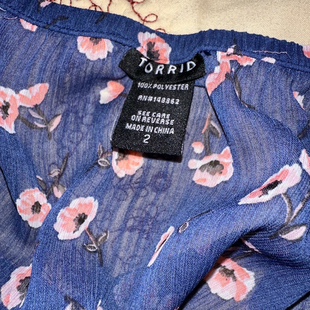 Torrid Navy Floral Ruffle Blouse - Picture 4 of 4